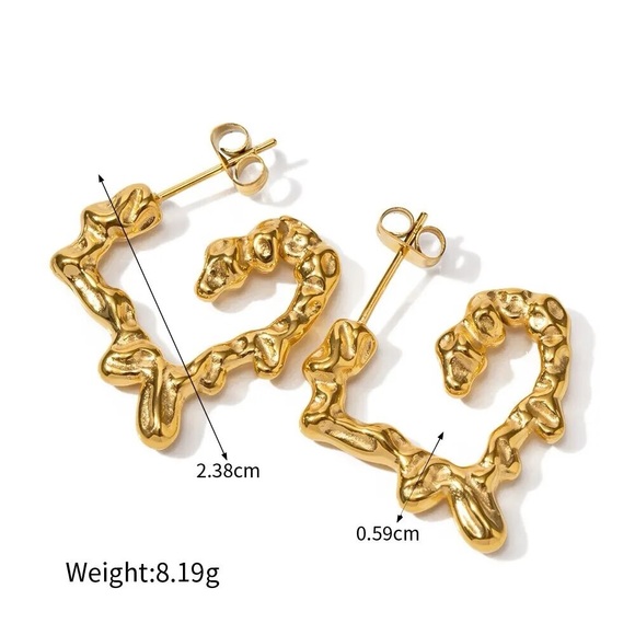 Heart Shaped 18K Gold Plated Stainless Steel Earrings - Picture 3 of 4
